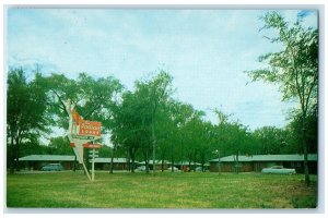 1960 The Indian Lodge Motel Cars Wagoner Tulsa Oklahoma OK Vintage Postcard