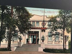 Postcard Early View of Emergency Hospital,Alaska-Yukon-Pacific, Seattle, WA. U3