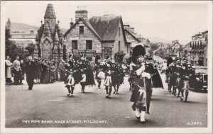 Scotland Postcard - The Pipe Band, Main Street, Pitlochry, Perthshire XT549
