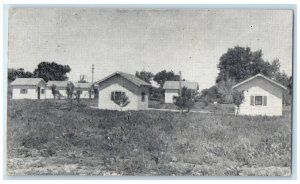 c1940 Leymaster Tourist Court Building Aurora Nebraska Vintage Unposted Postcard