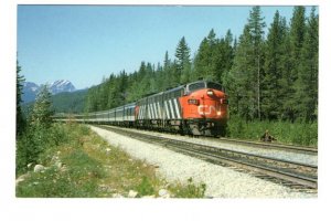 Canadian National Railway Train Super Continental, Geike, Alberta