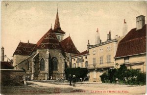 CPA LOUHANS - La place de l'Hotel de Ville (437405)