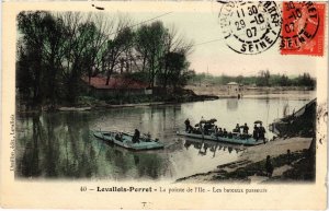 CPA Levallois Perret La pointe de l'Ile Les bateaux passeurs (1315275)