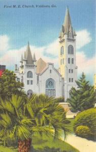 VALDOSTA, GA Georgia    FIRST M.E. CHURCH     c1940's Tichnor Linen Postcard