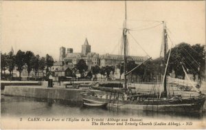 CPA CAEN - Le Port et l'Église de la Trinité (141034)