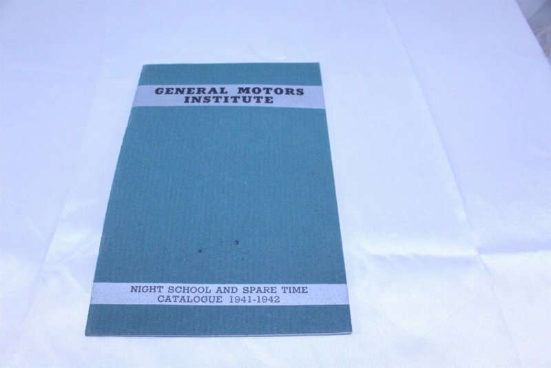 Vintage 1941-42 G.M. Institute Night School and Spare Time Catalogue