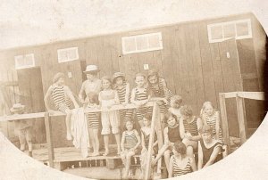 1930s CHILDREN IN SWIMMING OUTFITS POOLHOUSE STRIPED SUITS RPPC POSTCARD 44-196