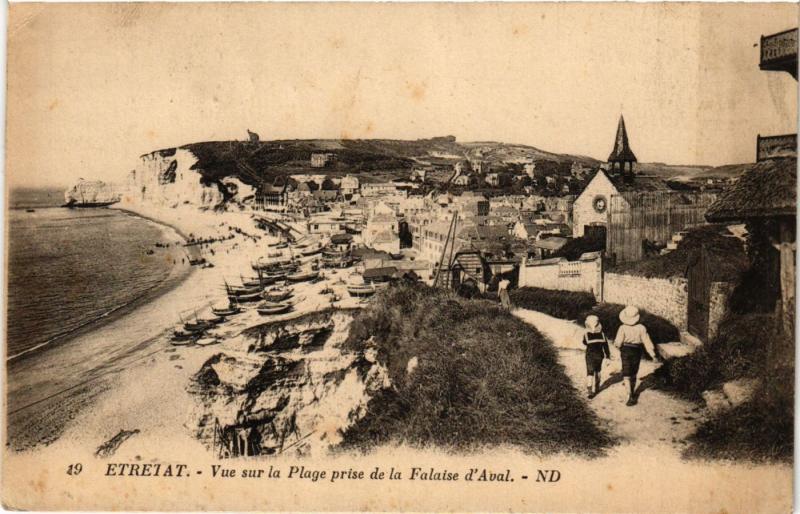 CPA ETRETAT-Vue sur la Plage prise de la Falaise d'Aval (347739)