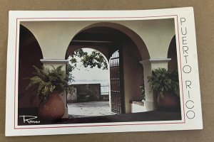 UNUSED POSTCARD - TYPICAL PATIO, FORTALEZA, PUERTO RICO