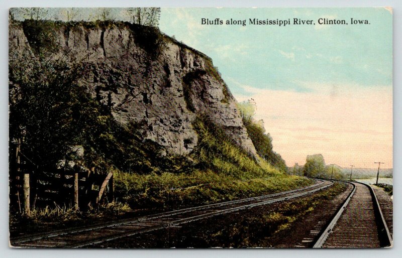 Clinton Iowa~Bluffs Along Mississippi River~Double Railroad Tracks~Fence~1909  