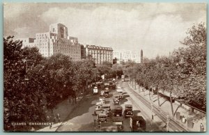 Traffic on the Thames Embankment London England UNP DB Postcard G9