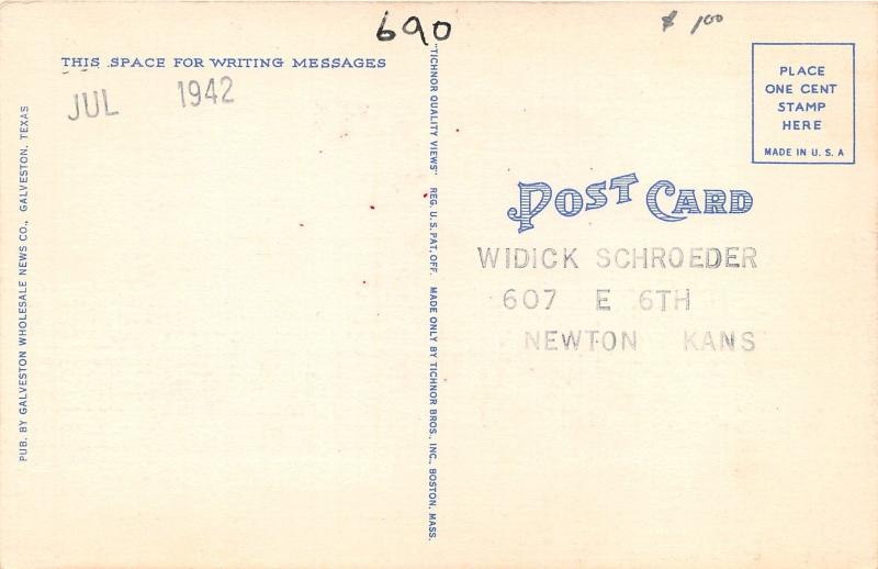 Galveston Texas~Beach Scene @ Hotel Buccaneer & Murdoch's Bathhouse~'42 Postcard