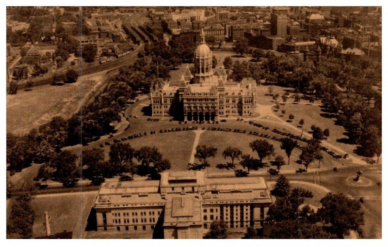 Connecticut   Hartford ,  Aerial view State Capitol