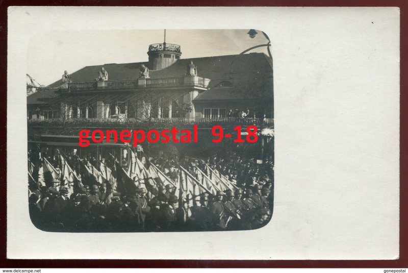 dc1671 - GERMANY Hamburg 1930s Alsterpavillon. Military Street Parade. RPPC