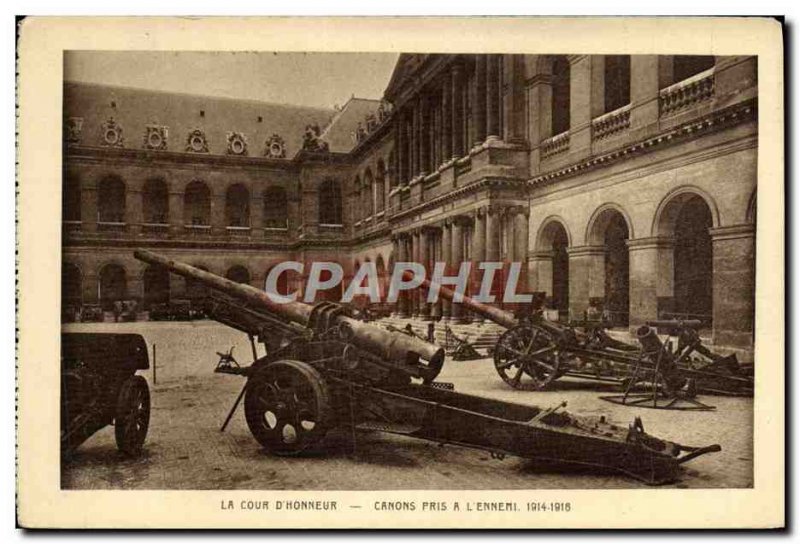 Old Postcard The Court D & # 39Honneur Parix Cannons Invalides militaria