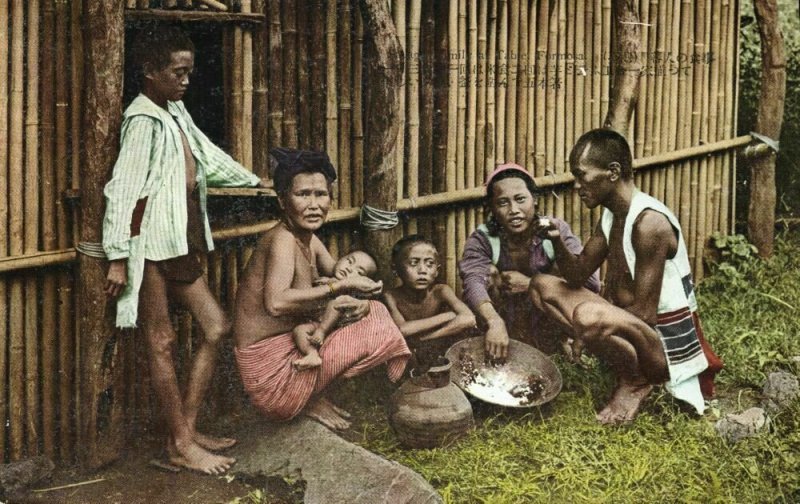 formosa taiwan, Native Family Eating, Woman with Baby (1930s) Postcard