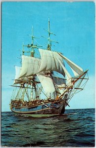 VINTAGE POSTCARD FULL-SIZED REPLICA OF H.M.S. BOUNTY BUILT AT LUNENBURG CANADA