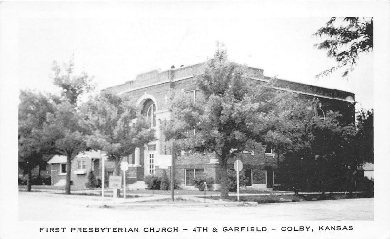 Colby Kansas~First Presbyterian Church~4th & Garfield~1950s B&W Postcard