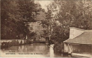 CPA GOUVIEUX - Grand Lavoir sur la Nonette (131057)