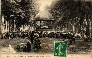 CPA COMPIEGNE - La Musique dans le Parc (423589)