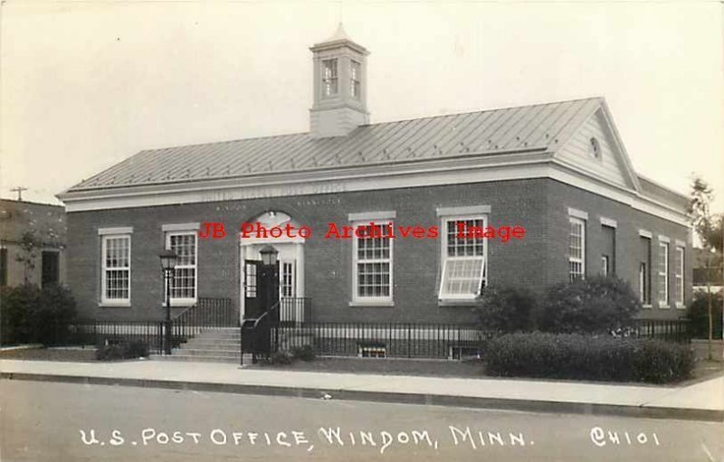 MN, Windom, Minnesota, RPPC, Post Office Building, Entrance View, Photo No C4101