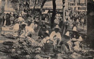 FLOWER VENDERS CITY OF MEXICO POSTCARD 1922