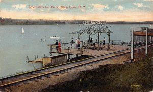 J86/ Silver Lake New York Postcard c1910 Recreation Inn Dock Boats 87