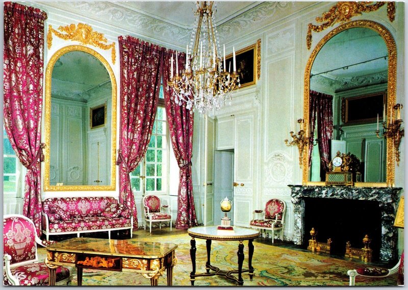 VINTAGE POSTCARD CONTINENTAL SIZE THE MUSIC ROOM THE PALACE OF VERSAILLES FRANCE