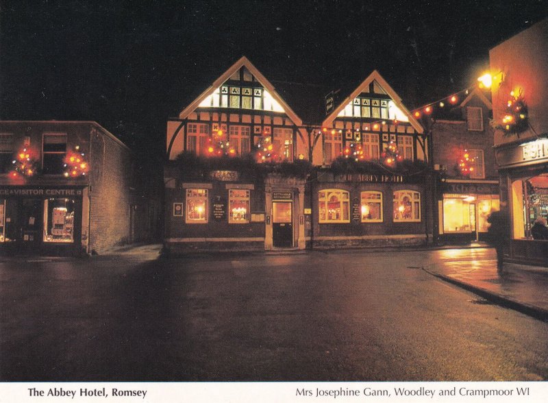 Abbey Hotel Romsey Hampshire Night Pub Illuminations Postcard