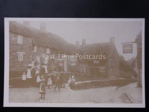 Northamptonshire: Moreton Pinkney (Scene 16) THE CROWN INN Reproduction Postcard