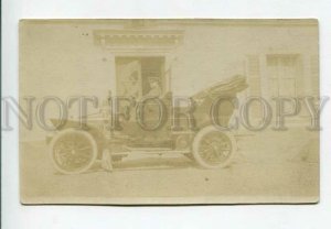 428404 FRANCE PARIS CAR w/ soldier 1908 year photo RPPC