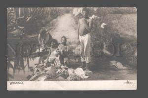 081500 Mexico Semi-nude family Vintage photo PC