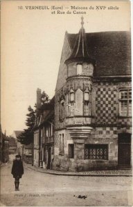 CPA VERNEUIL-sur-AVRE Maison du XVIe Siecle et Rue du Canon (1160733)