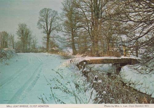 Mill Leat Bridge Clyst Honiton Womens Institute Snow Xmas Devon Photo Postcard