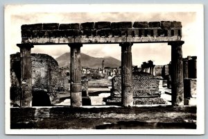 1955  Pompei  Italy  The Triangular Forum    Postcard