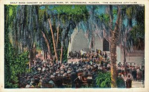 USA Florida St Petersburg Daily Band Concert Vintage Postcard 07.56