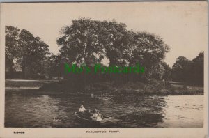 Nottinghamshire Postcard - Thrumpton Ferry DC288