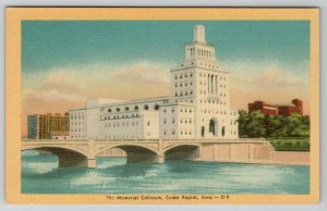 Iowa the Memorial Coliseum Cedar Rapids IA Postcard D30