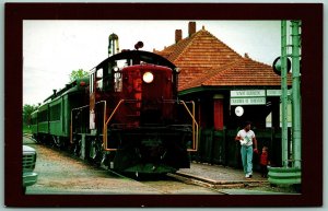 Arkansas & Missouri Railroad Depot Springdale AR UNP Chrome Postcard G6