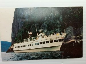 The Mini-Cruise Dhip Mount Hope American Canadian Line Warren RI Postcard