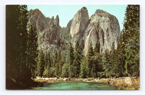 Cathedral Rocks Yosemite National Park CA California UNP Chrome Postcard E16