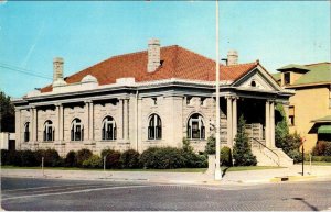 Lebanon, IN Indiana  CARNEGIE PUBLIC LIBRARY  Boone County  ca1950's Postcard