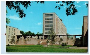 Bloomington IN, The Nellie S. Teter Quadrangle Indiana University Postcard