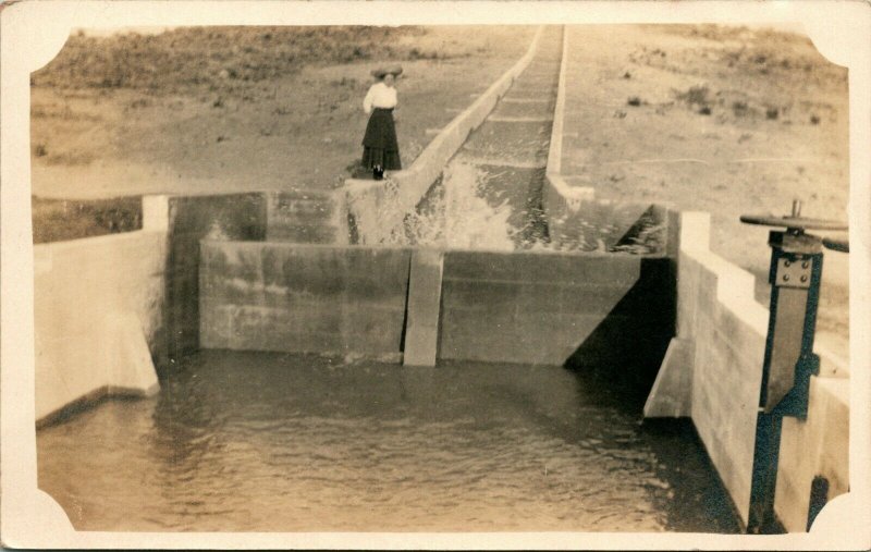 Vtg Carte Postale Cppr 1910s Cyko - Agriculture Inspection De Irrigation Dam &