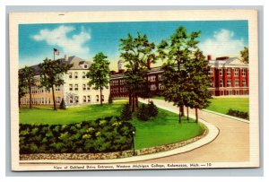 Vintage 1940's Postcard Western Michigan College Oakland Drive Kalamazoo MI