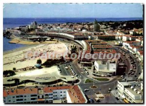 Modern Postcard Royan General view of the Waterfront