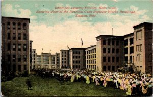 Postcard OH Dayton Employees Leaving Factory Main Vista N.C.R. Buildings 1915 B7