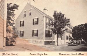 NANTUCKET ISLAND MASSACHUSETTS SHIP'S INN ANNEX~DEFRIEZ HOUSE POSTCARD 1940s