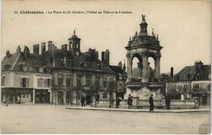 CPA CHATEAUDUN La Place du 18 Octobre - Hotel de Ville - La Fontaine (1201318)