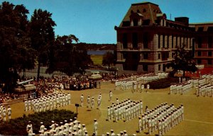 Maryland Annapolis Noon Formation Of Midshipmen U S Naval Academy Curteich